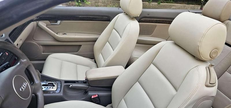 Usado Audi A4 Cabriolet 163 CV (119 kW) 2003 Azul Descapotable