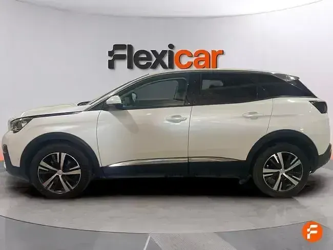 Usado Peugeot 3008 Allure 130 CV (95 kW) 2017 Azul SUV