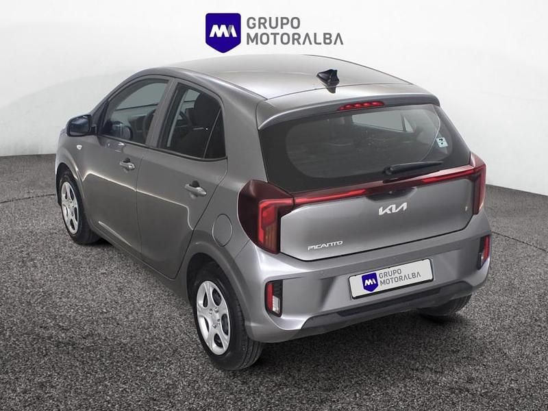 Usado Kia Picanto 63 CV (46 kW) 2025 Gris / plata Utilitario