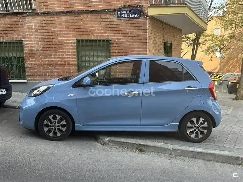 Usado Kia Picanto 66 CV (48 kW) 2016 Azul Utilitario