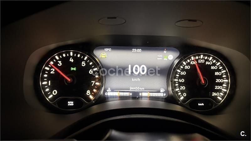 Usado Jeep Renegade Limited 140 CV (102 kW) 2019 Gris / plata SUV