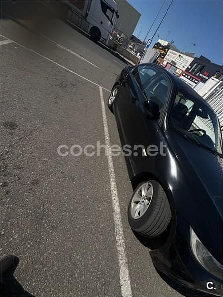 Usado BMW 318 129 CV (94 kW) 2006 Negro Berlina