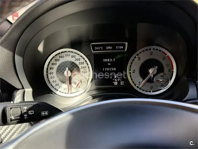 Usado Mercedes A200 AMG line 136 CV (100 kW) 2013 Negro Utilitario