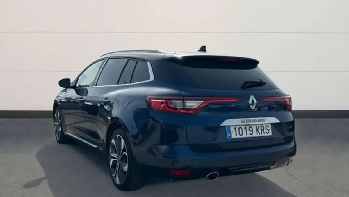 Usado Renault Mégane GrandTour Zen 140 CV (102 kW) 2018 Azul Familiar
