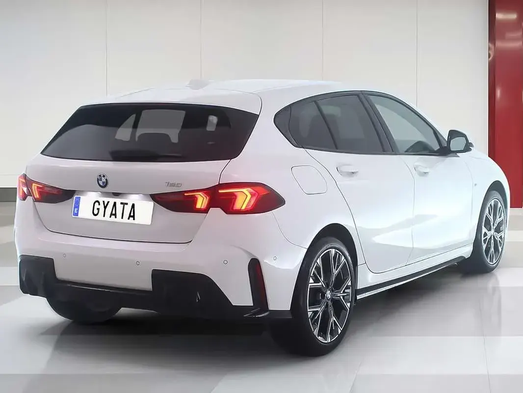 Usado BMW 116 170 CV (125 kW) 2025 Blanco Utilitario