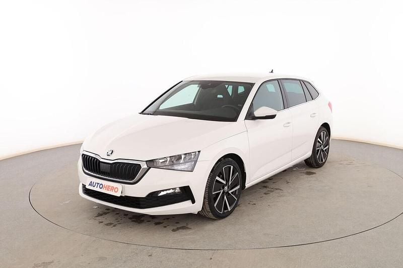 Usado Skoda Scala Ambition 116 CV (85 kW) 2019 Blanco Utilitario