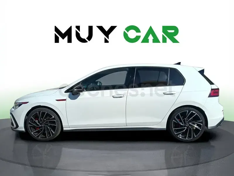 Usado VW Golf VIII GTI 245 CV (180 kW) 2021 Blanco Berlina