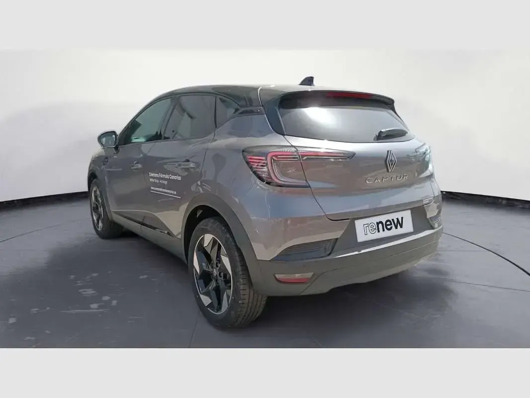 Usado Renault Captur Techno 101 CV (74 kW) 2026 Negro SUV