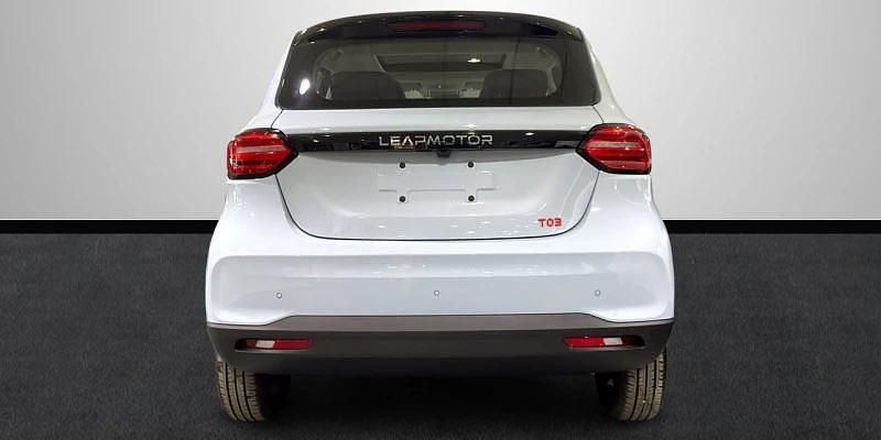 Nuevo Leapmotor T03 69 kW (95 CV) 2025 Gris Utilitario