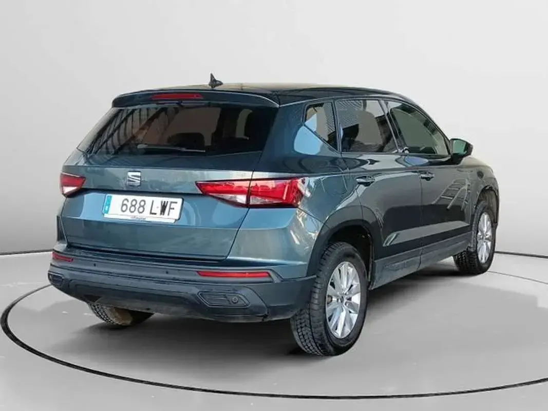 Usado Seat Ateca Reference 110 CV (80 kW) 2022 Gris SUV