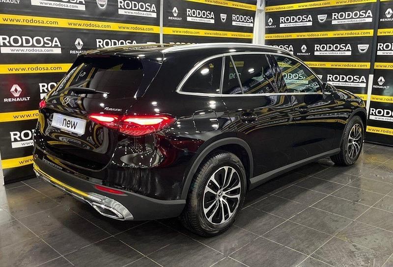Usado Mercedes GLC220 197 CV (144 kW) 2023 Negro SUV