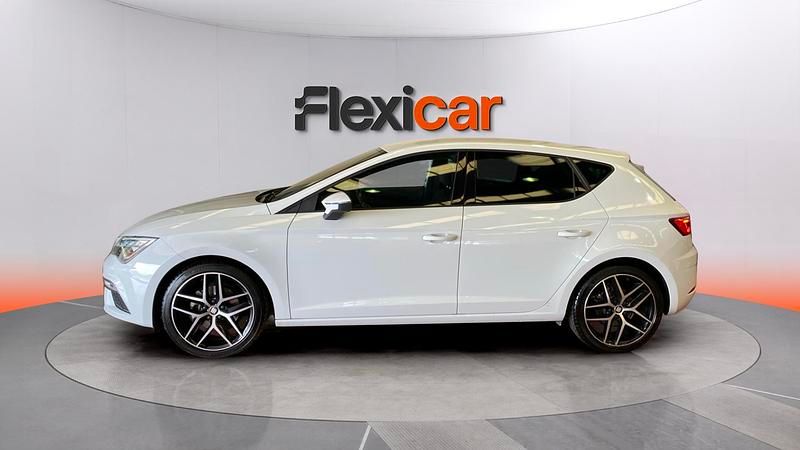 Usado Seat Leon FR 125 CV (91 kW) 2018 Blanco Berlina