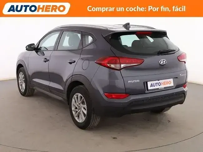 Usado Hyundai Tucson 132 CV (97 kW) 2017 Gris SUV