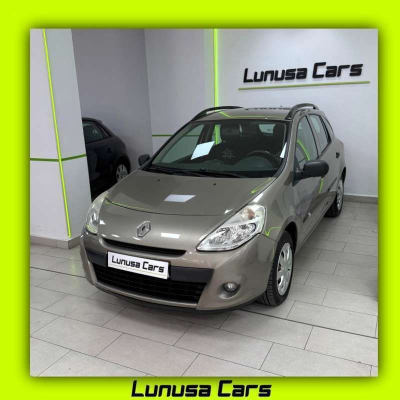 Blanco Usado 2012 Renault Clio GrandTour Business Familiar | 6490 € - Imagen 1/4