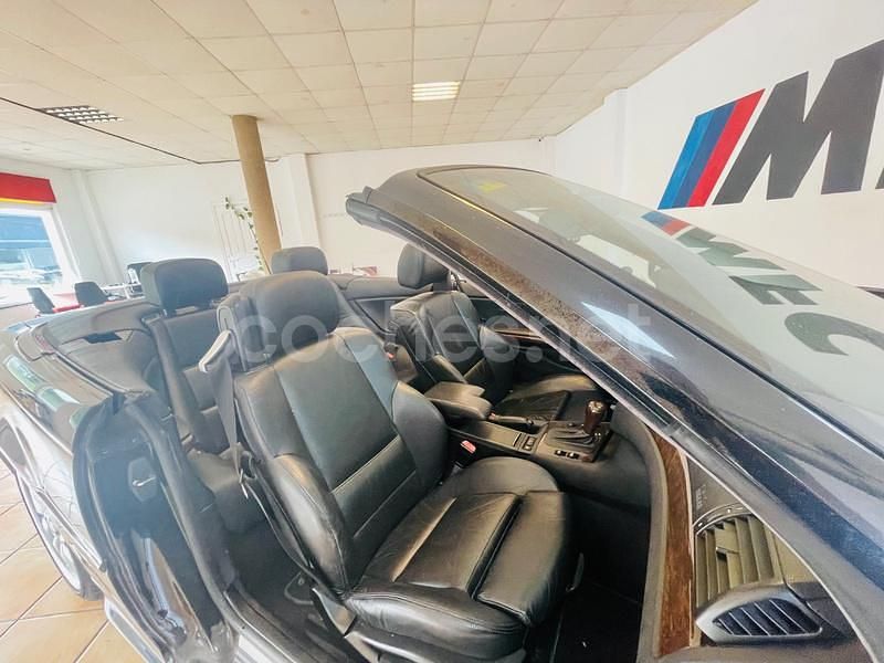 Usado BMW 330 231 CV (169 kW) 2004 Negro Descapotable