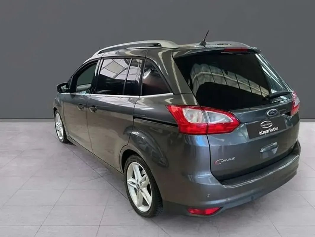 Usado Ford C-MAX Titanium 125 CV (91 kW) 2017 Gris Monovolumen