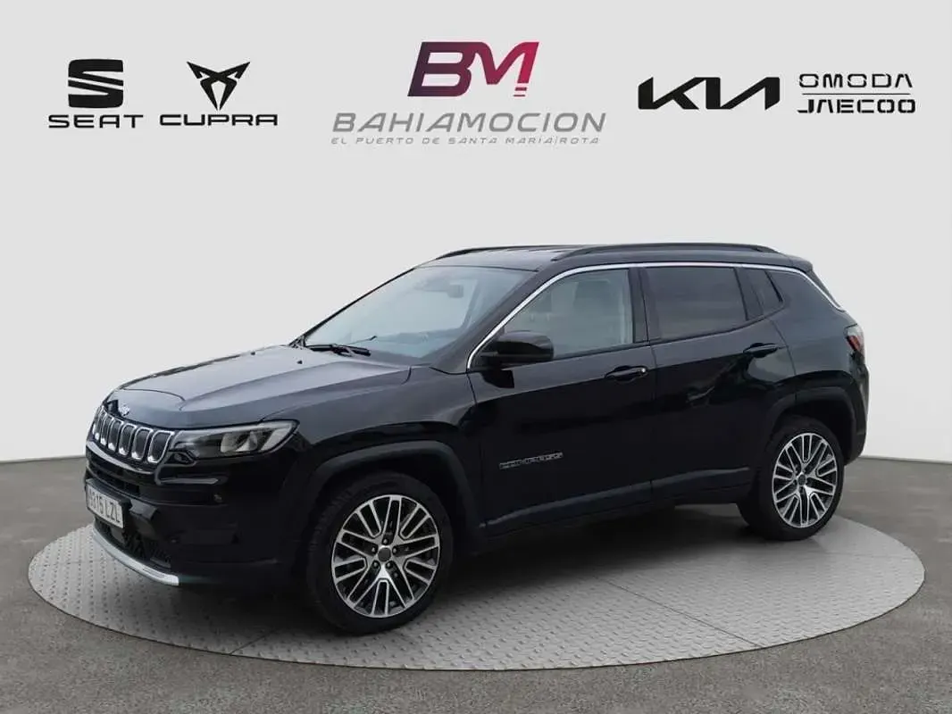 Usado Jeep Compass Limited 131 CV (96 kW) 2022 Negro SUV