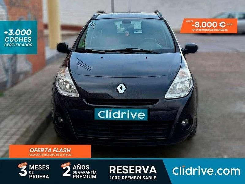Usado Renault Clio GrandTour Exception 106 CV (77 kW) 2010 Negro Familiar