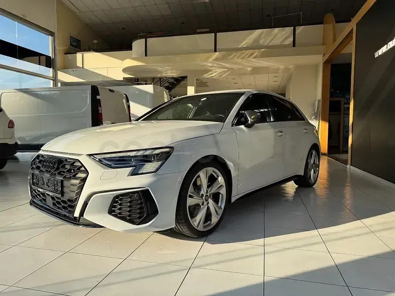 Usado Audi A3 Premium 310 CV (228 kW) 2024 Blanco Berlina