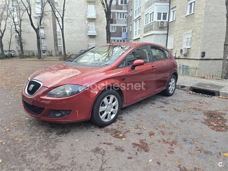 Usado Seat Leon Reference 105 CV (77 kW) 2006 Rojo Berlina