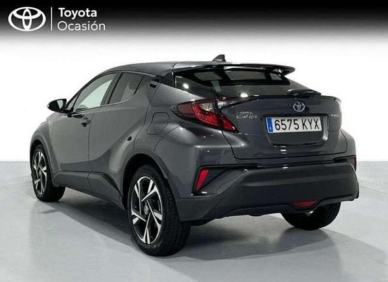 Usado Toyota C-HR Advance 122 CV (89 kW) 2019 Gris SUV
