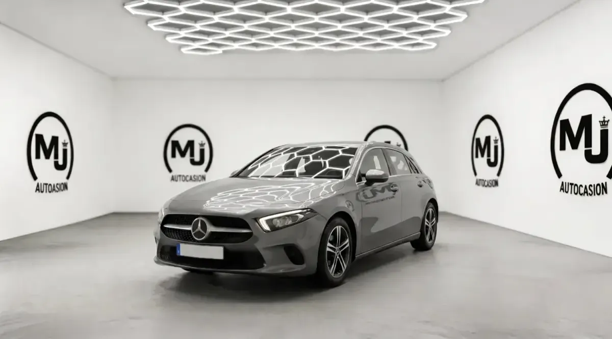 Usado Mercedes A200 136 CV (100 kW) 2017 Gris Berlina