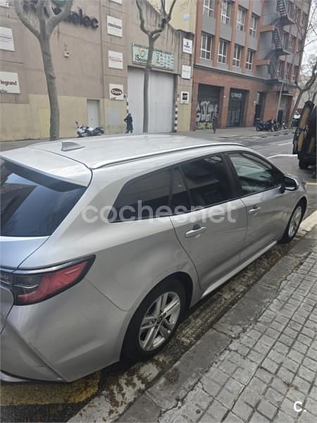 Usado Toyota Corolla Cross Style 140 CV (102 kW) 2024 Gris / plata SUV