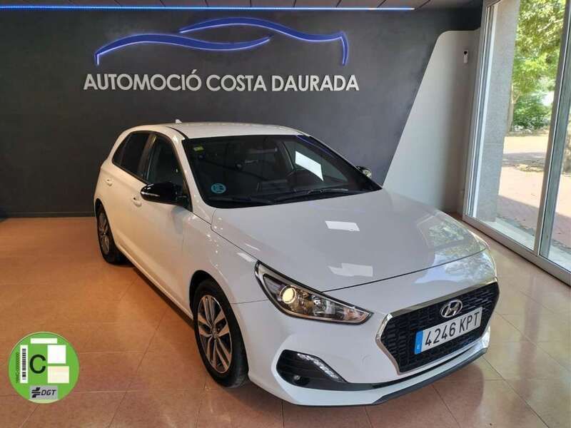 Blanco Usado 2018 Hyundai i30 GO! Utilitario | 14.400 € (Precio justo) - Imagen 1/4