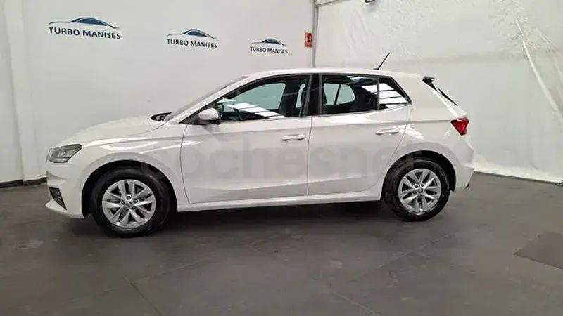 Usado Skoda Fabia Ambition 110 CV (80 kW) 2023 Negro Utilitario