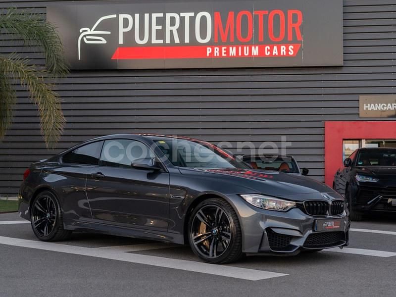 Gris / plata Usado 2015 BMW M4 Comfort Edition Coupe | 49.990 € (Caro) - Imagen 1/4