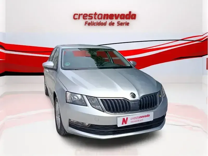 Usado Skoda Octavia Ambition 116 CV (85 kW) 2018 Gris Berlina
