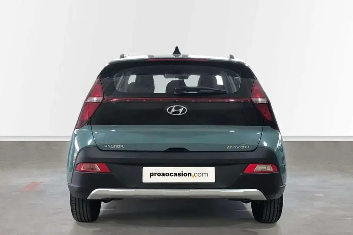 Usado Hyundai Bayon 84 CV (61 kW) 2024 Verde SUV