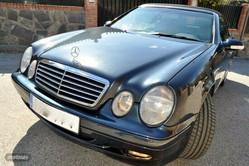Usado Mercedes CLK200 Elegance 191 CV (140 kW) 2000 Azul Descapotable