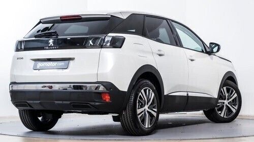 Usado Peugeot 3008 Allure 130 CV (95 kW) 2022 Blanco SUV