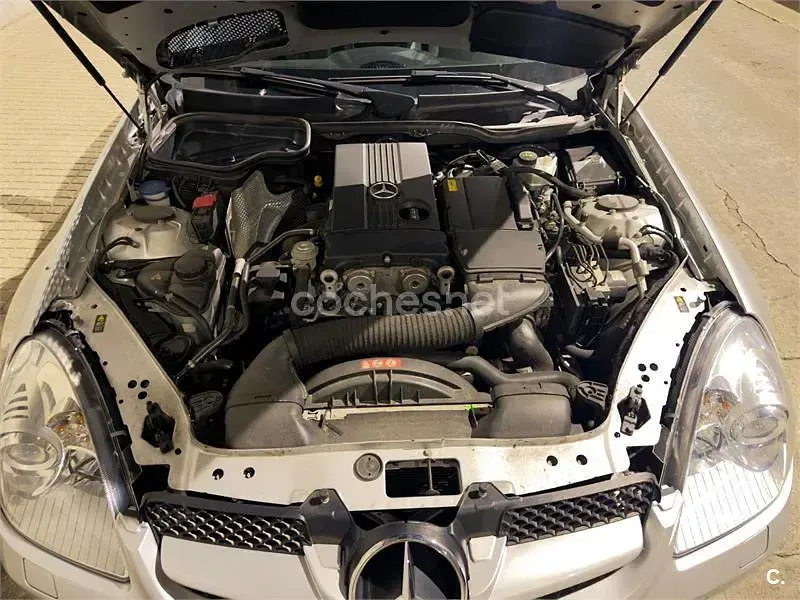 Usado Mercedes SLK200 163 CV (119 kW) 2009 Gris / plata Descapotable