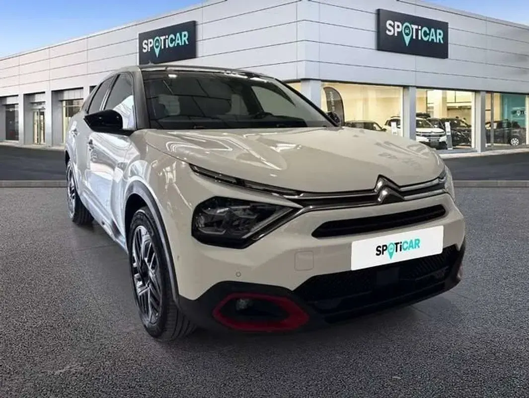Usado Citroën C4 Shine 131 CV (96 kW) 2021 Blanco Utilitario