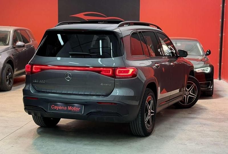 Usado Mercedes EQB300 167 kW (228 CV) 2022 Gris SUV