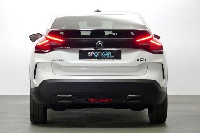 Usado Citroën e-C4 Shine 100 kW (136 CV) 2021