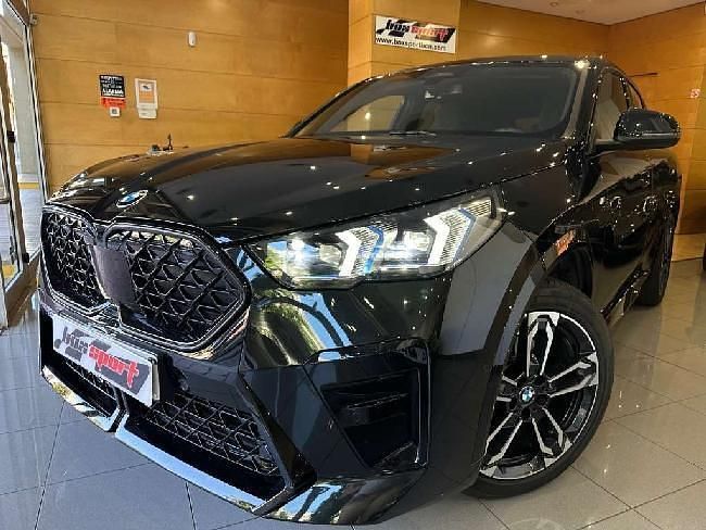 Usado BMW X2 M Sport 163 HP (119 kW) 2025 Preto SUV