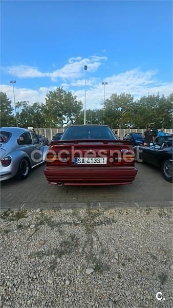 Usado Ford Orion Ghia 89 CV (65 kW) 1987 Granate Berlina
