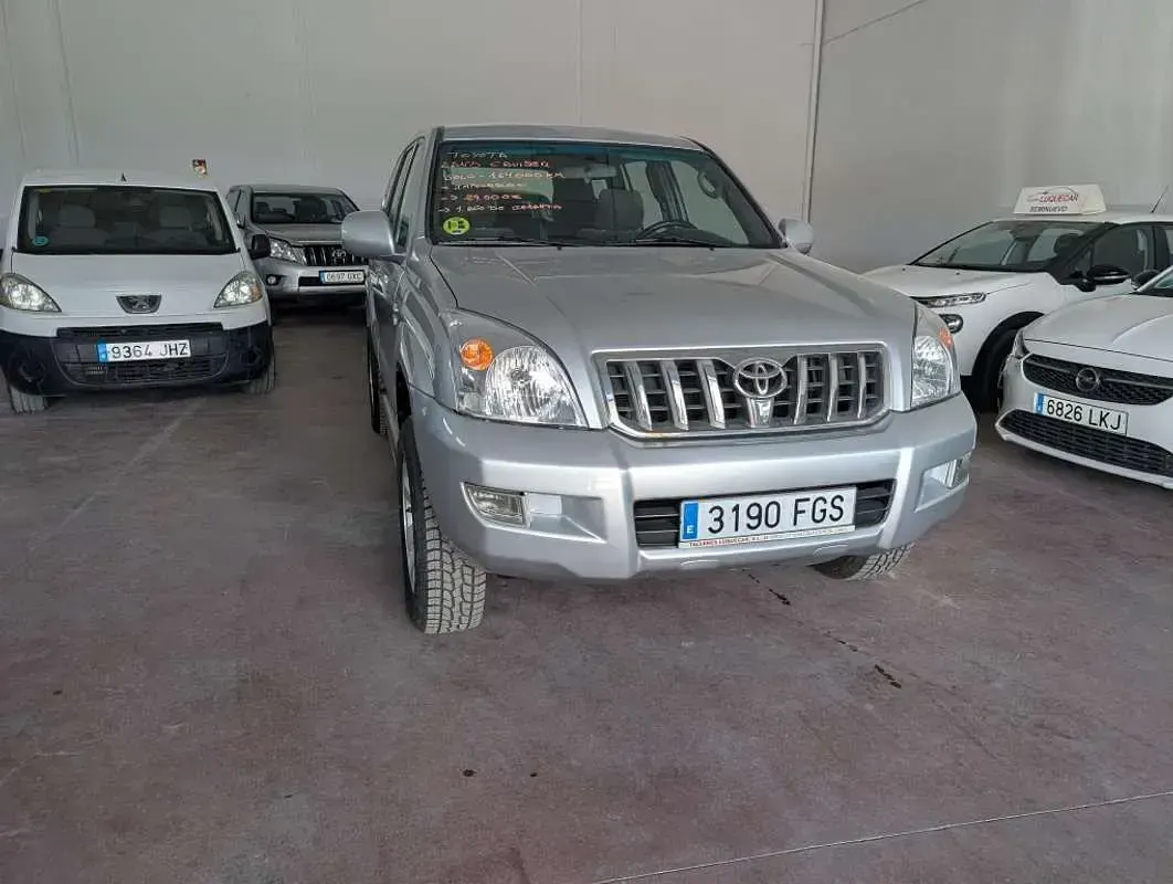 Usado Toyota Land Cruiser 173 CV (127 kW) 2006 Gris SUV
