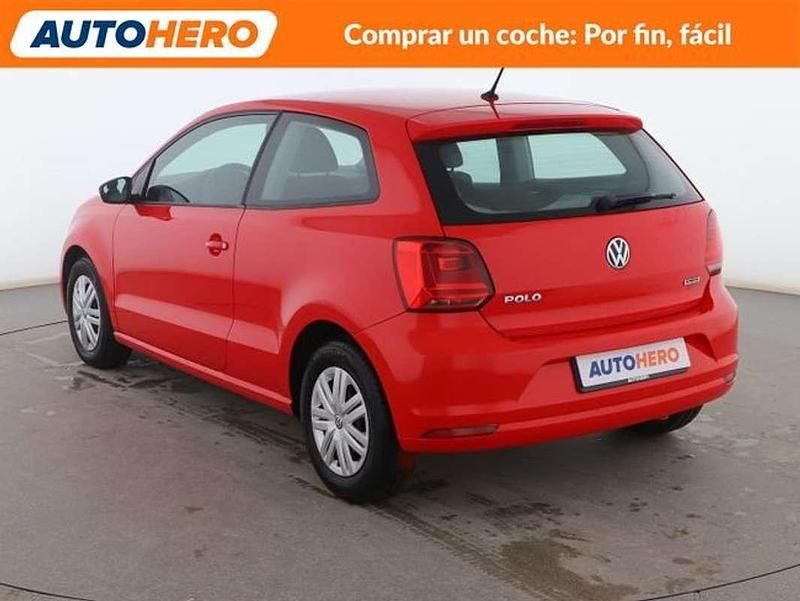 Usado VW Polo Edition 75 CV (55 kW) 2014 Rojo Utilitario