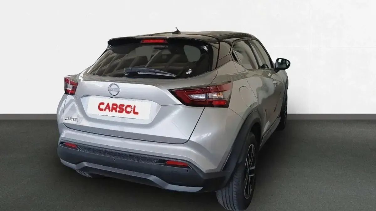 Usado Nissan Juke N-Connecta 114 CV (83 kW) 2025 Gris SUV