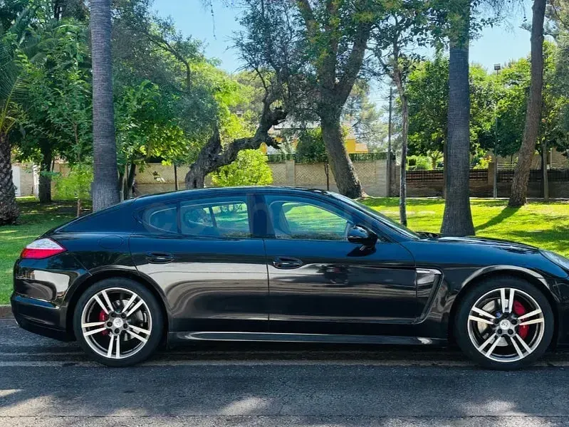Usado Porsche Panamera 4S 400 CV (294 kW) 2010 Negro Utilitario