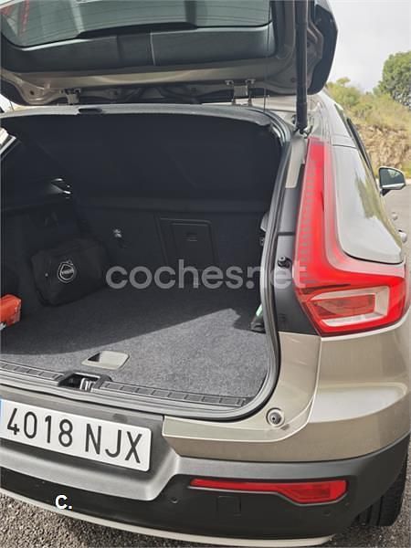 Usado Volvo XC40 R-Design 211 CV (155 kW) 2022 Beige SUV