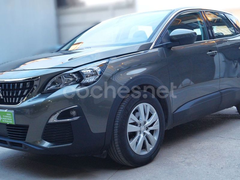 Gris Usado 2017 Peugeot 3008 GT-line SUV | 17.200 € (Un poco caro) - Imagen 1/4