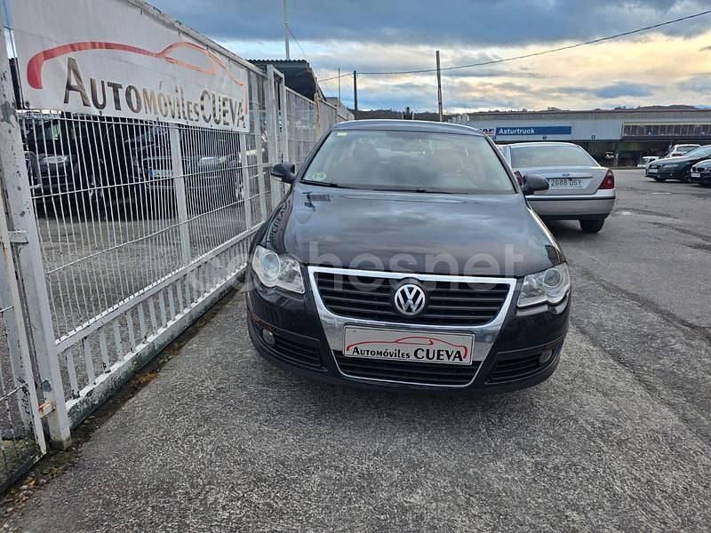 Usado VW Passat Advance 110 CV (80 kW) 2009 Negro Berlina