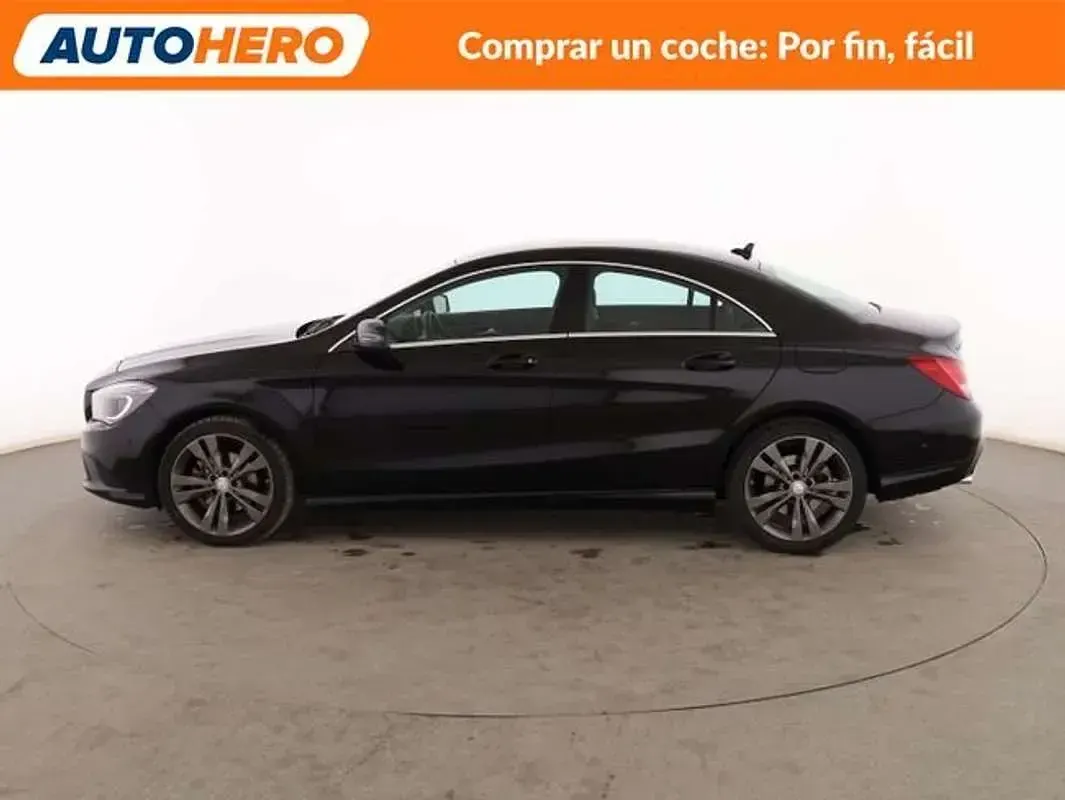 Usado Mercedes CLA200 Urban 136 CV (100 kW) 2016 Negro Coupe