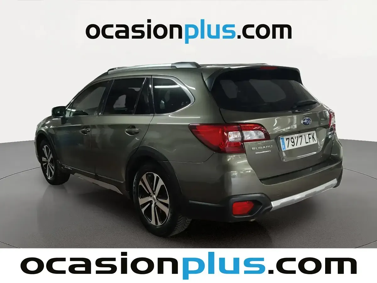 Usado Subaru Outback 175 CV (128 kW) 2020 Verde Familiar