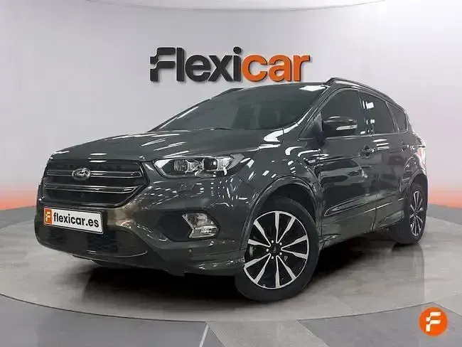 Usado Ford Kuga ST-Line 150 CV (110 kW) 2018 Gris SUV